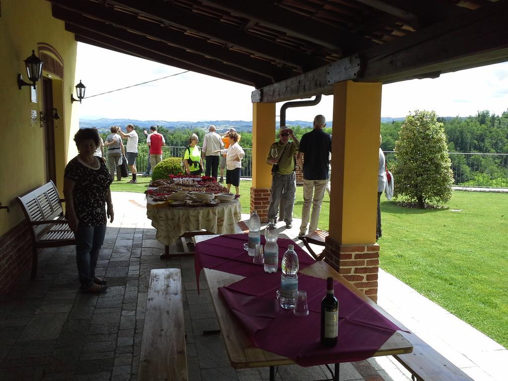 B&B Cascina Bellavista Tigliole Exterior photo