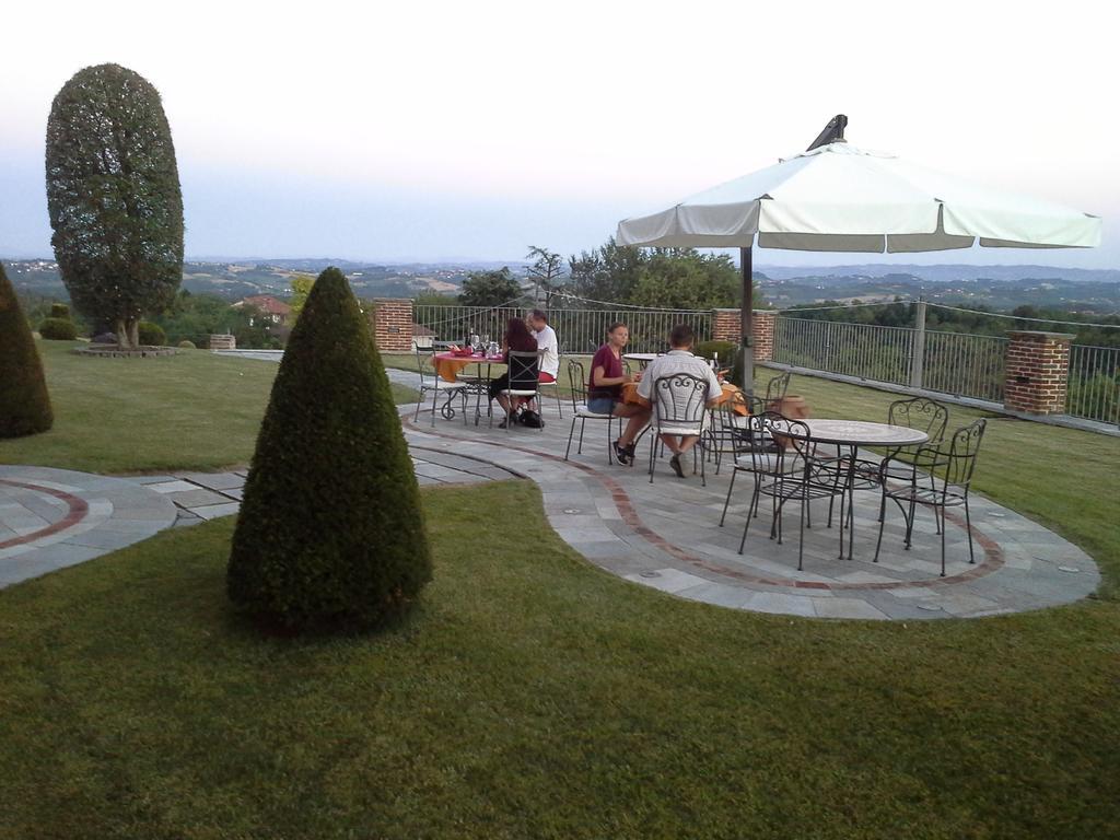 B&B Cascina Bellavista Tigliole Exterior photo