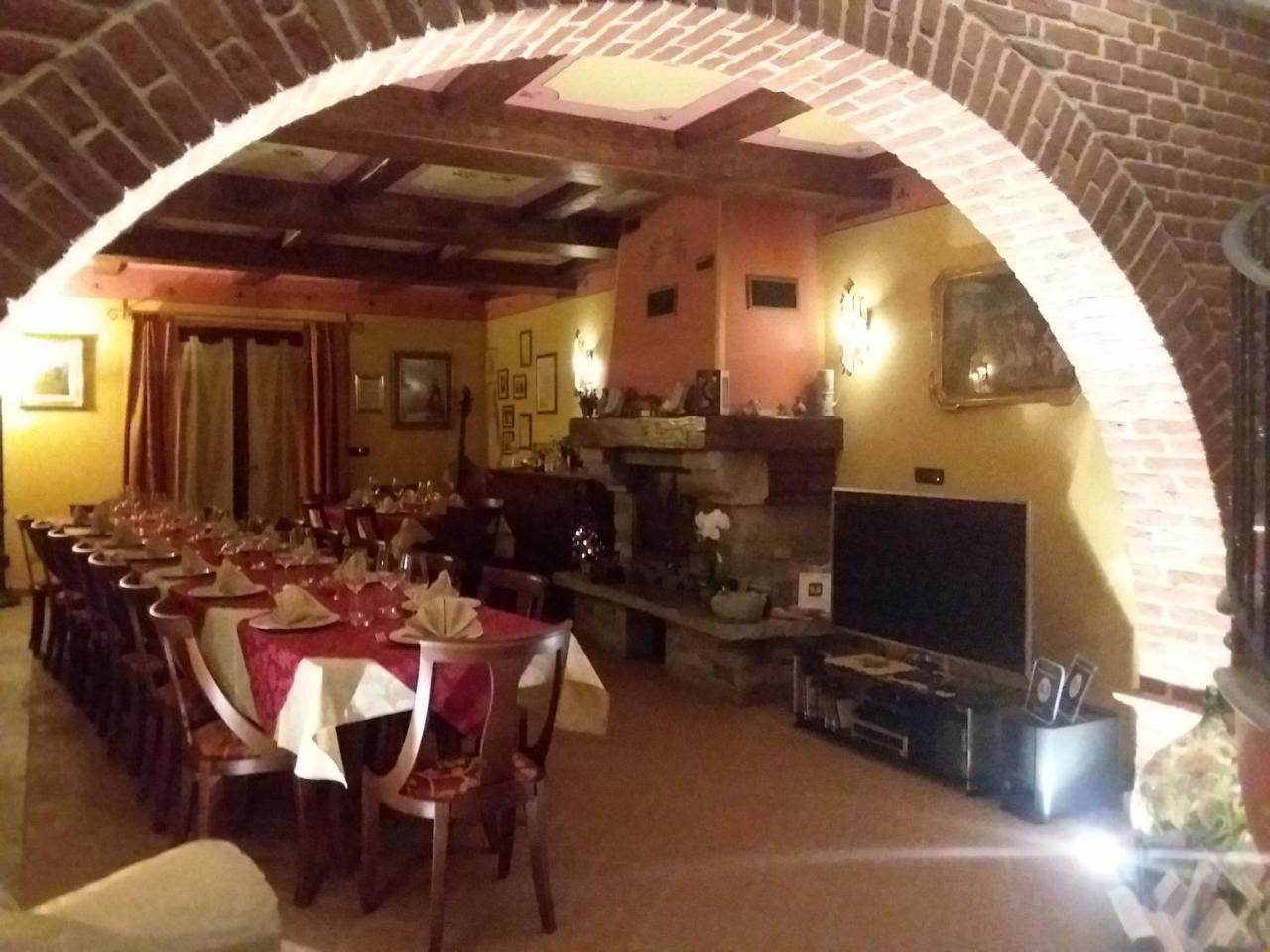 B&B Cascina Bellavista Tigliole Exterior photo