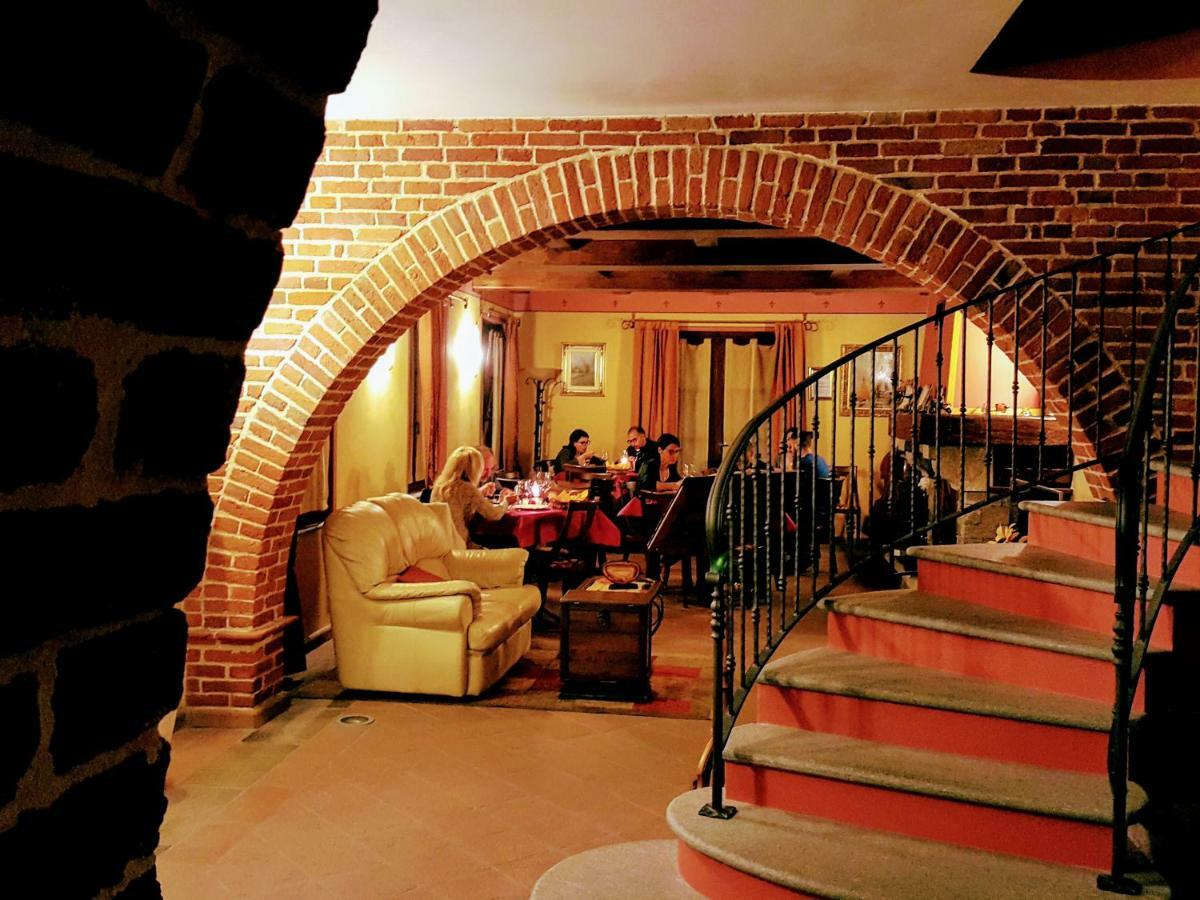 B&B Cascina Bellavista Tigliole Exterior photo
